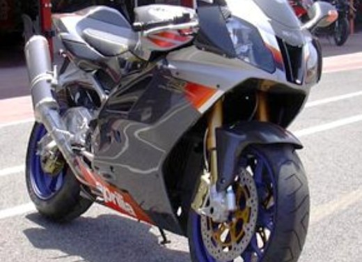 Aprilia RSV 1000 R 2004 - Test Drive - Fotogallery - 13